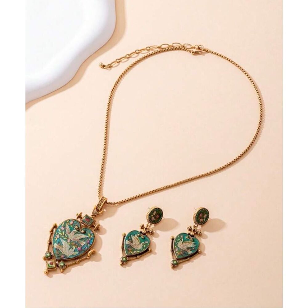 Antique Victorian Style Dove Necklace